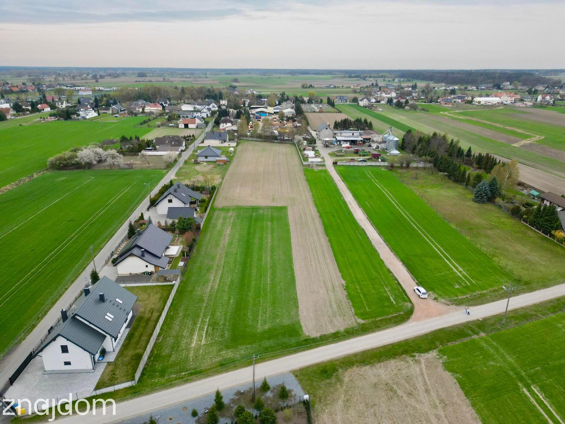 Działka inwestycyjna/mieszkaniowa - 6850 m² - zdjęcie 2