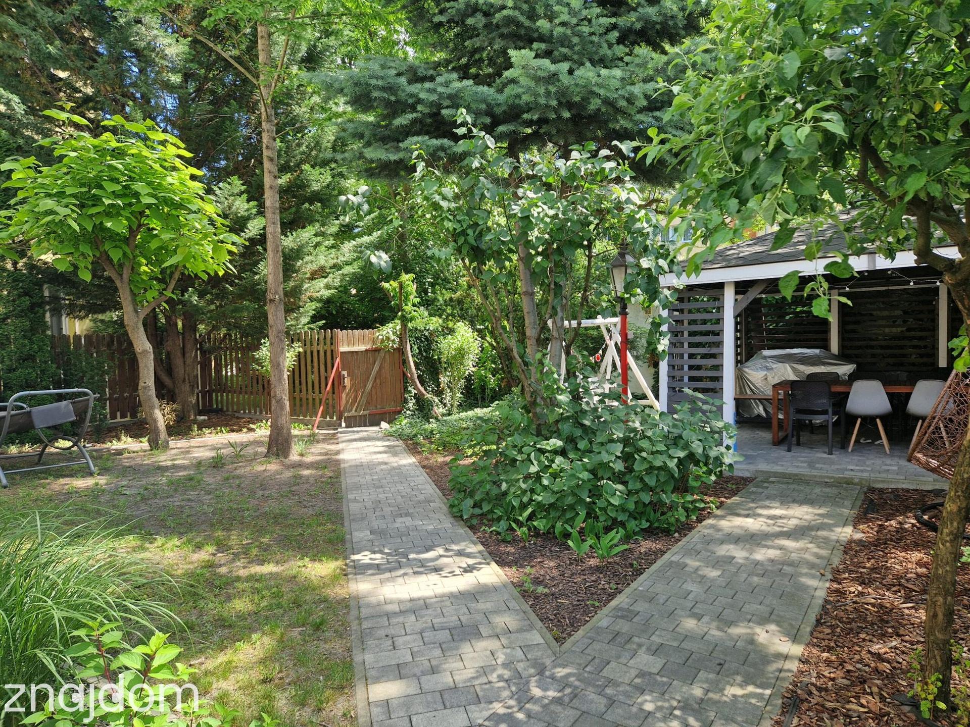Duże, wysokie mieszkanie w Dzielnicy Generalskiej - zdjęcie 14