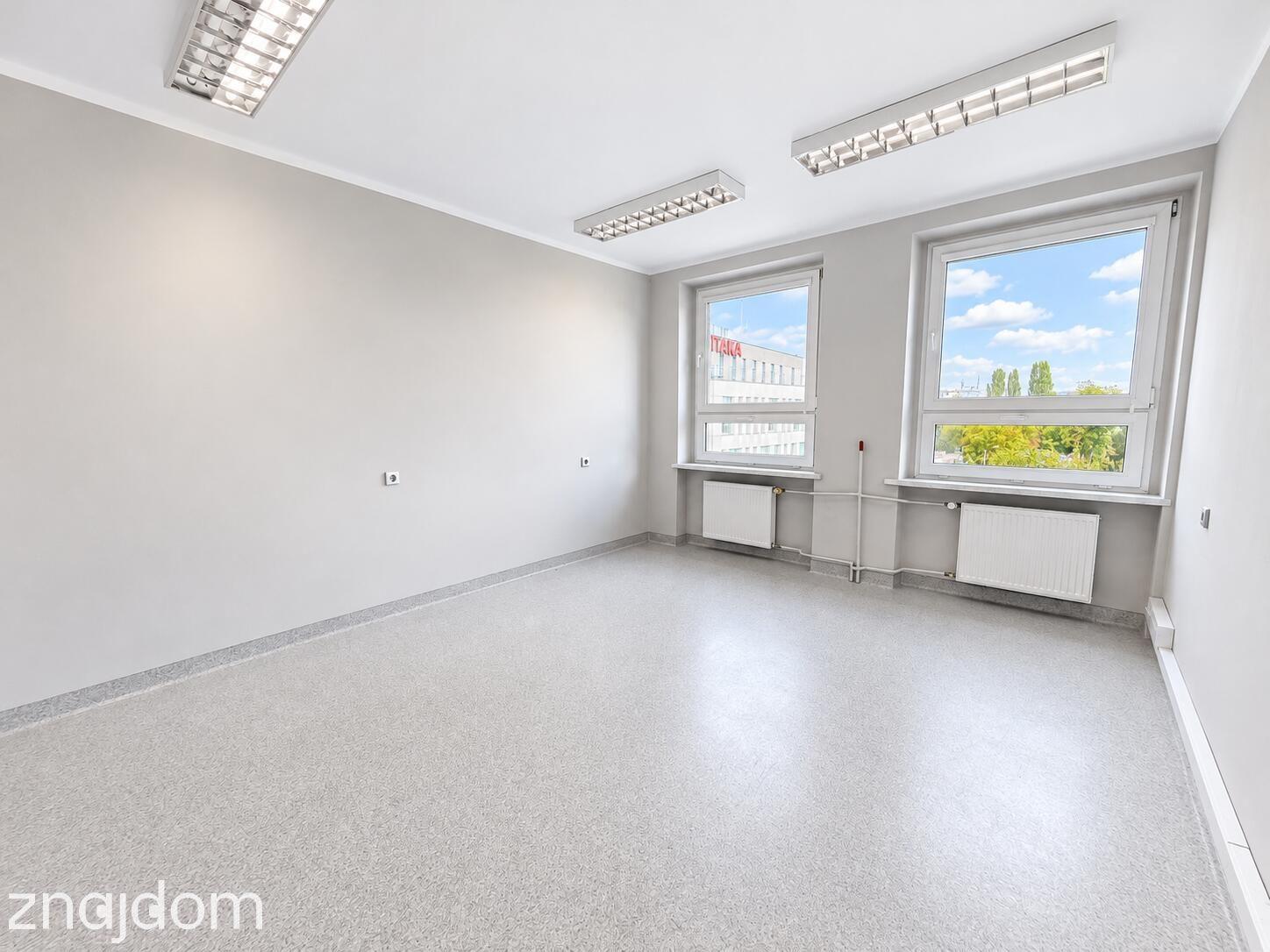 Całe piętro biurowe 388 m² w centrum Opola - zdjęcie 2