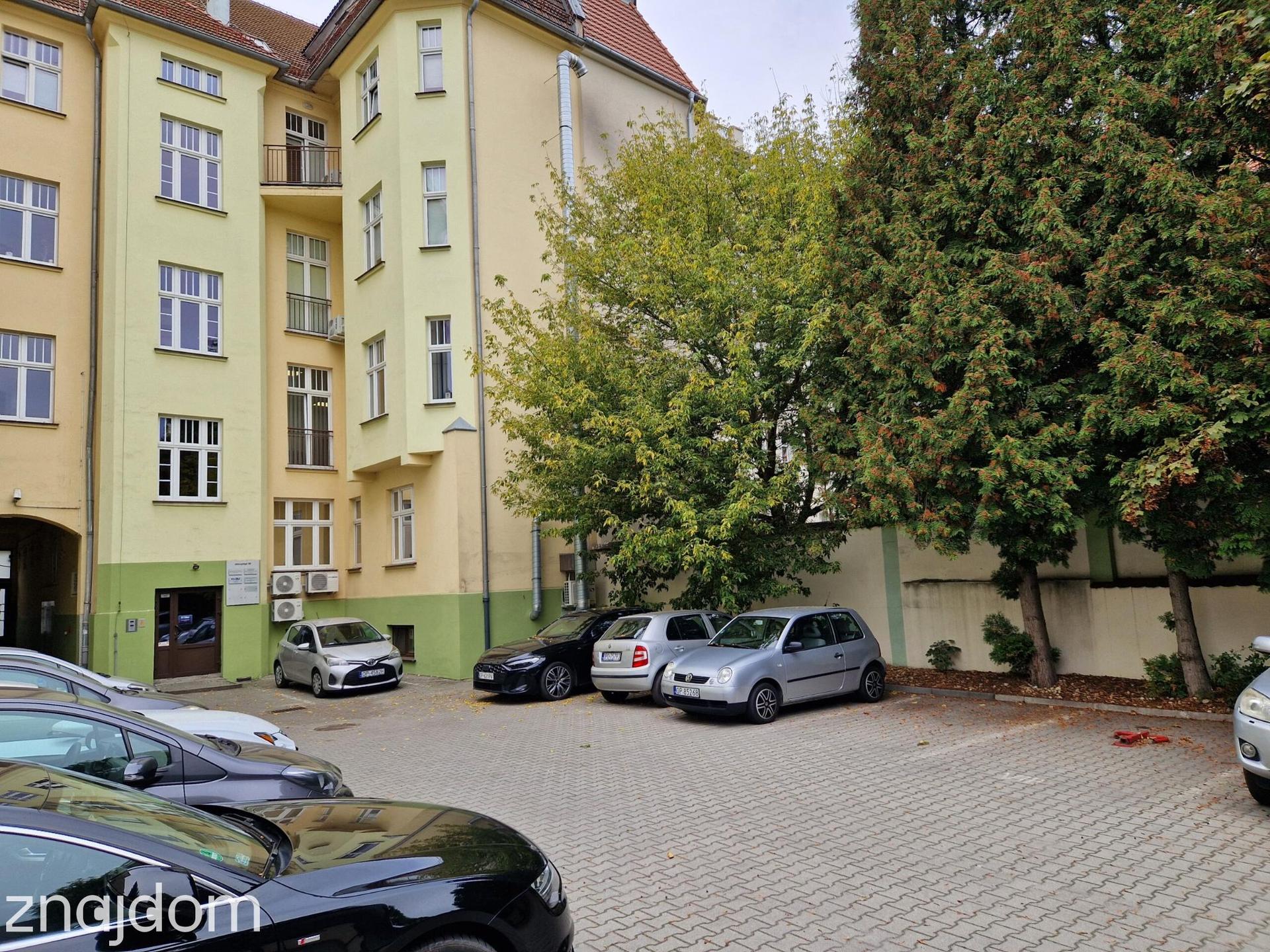 Miesjce parkingowe przy ul.Kołłątaja - zdjęcie 2