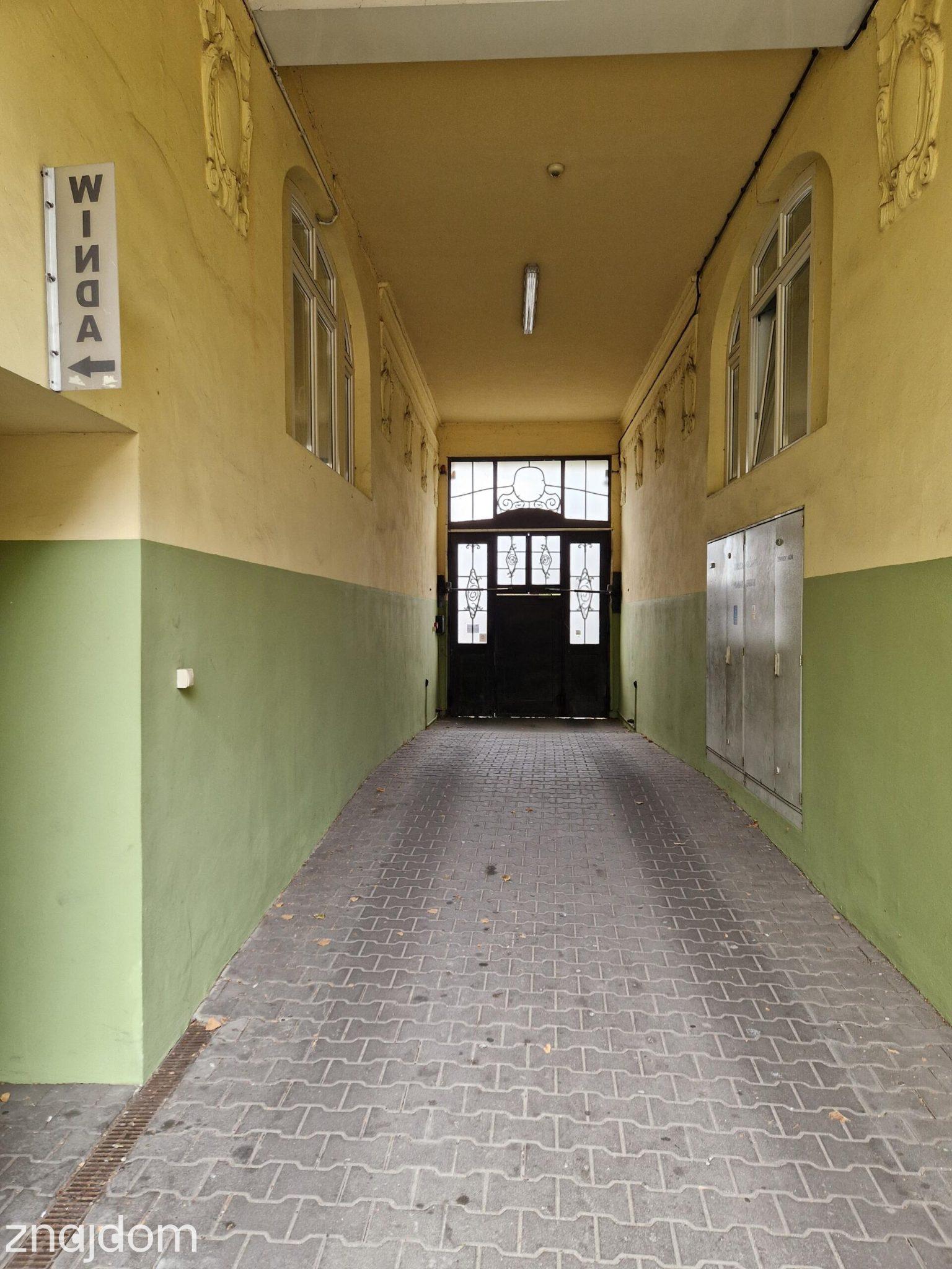 Miesjce parkingowe przy ul.Kołłątaja - zdjęcie 5