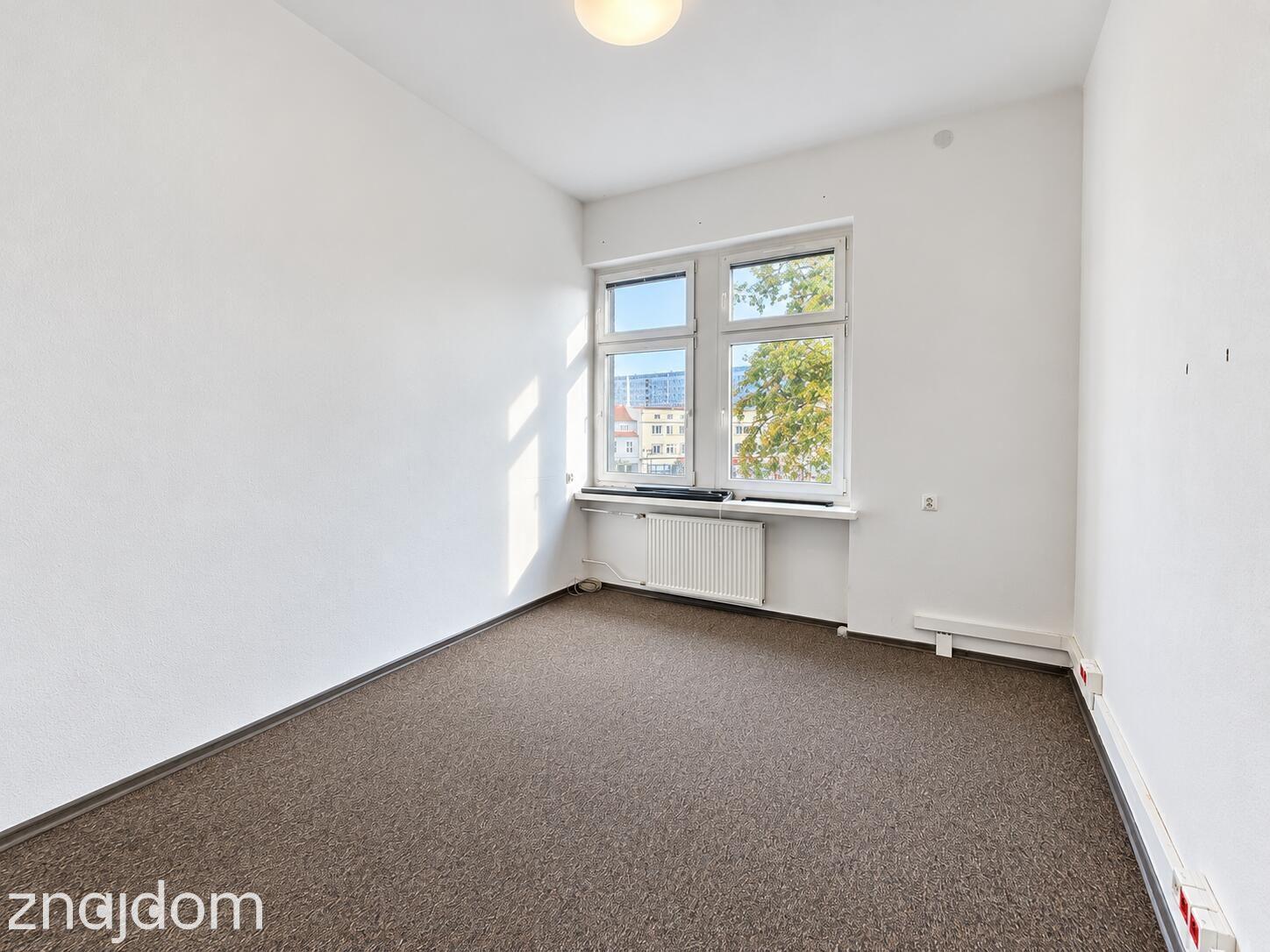 Lokal biurowy 13 m² z klimatyzacją przy Placu Wolności w Opolu - zdjęcie 4