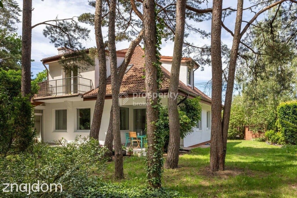 Dom piękny przy KPN do zamieszkania Laski