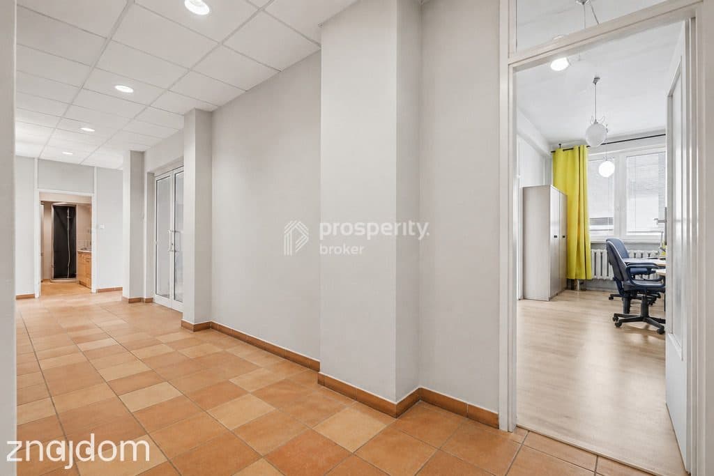 Inwestycyjny lokal usługowy 136 m² przy metrze - zdjęcie 10