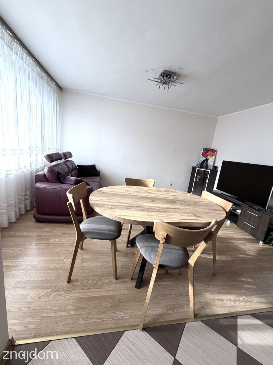 | Bielany | 3 pok. | Komunikacja |