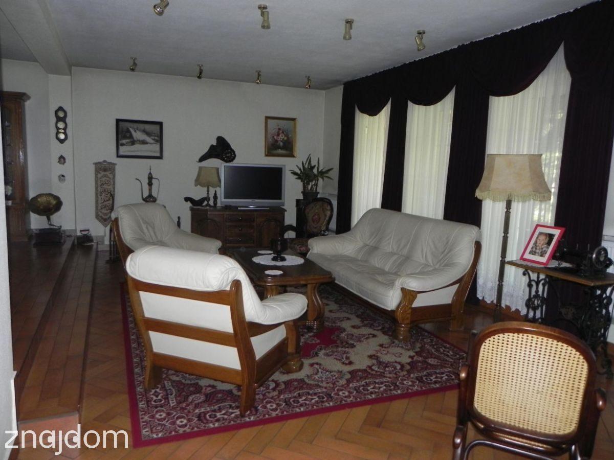 Przestronny dom | 263 m² | Działka 2040 m² | 8 pok - zdjęcie 8