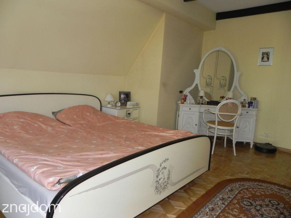 Przestronny dom | 263 m² | Działka 2040 m² | 8 pok - zdjęcie 13