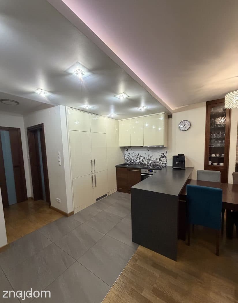 W pełni umeblowane | 62,38 m² | Balkon