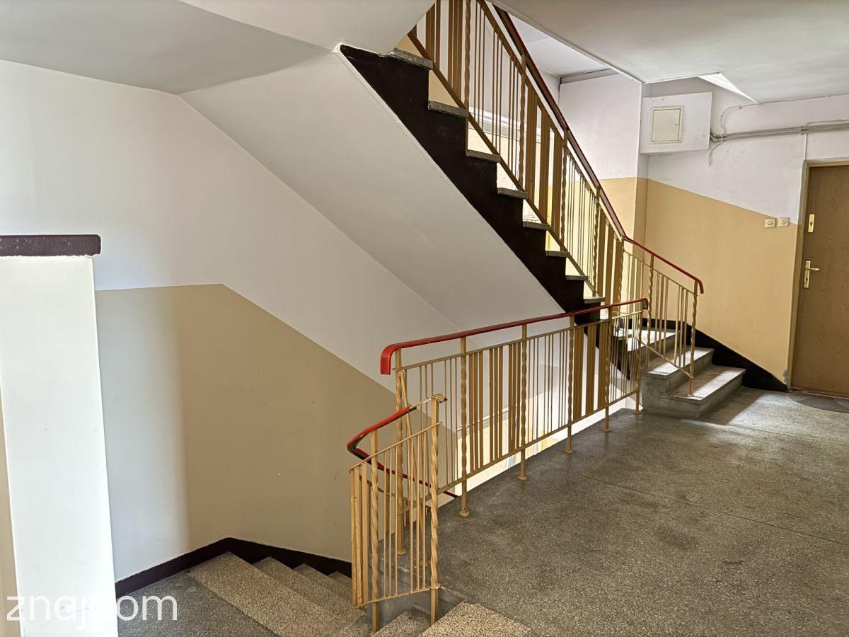 Saska Kępa | kawalerka z oddzielną kuchnią, balkon - zdjęcie 16