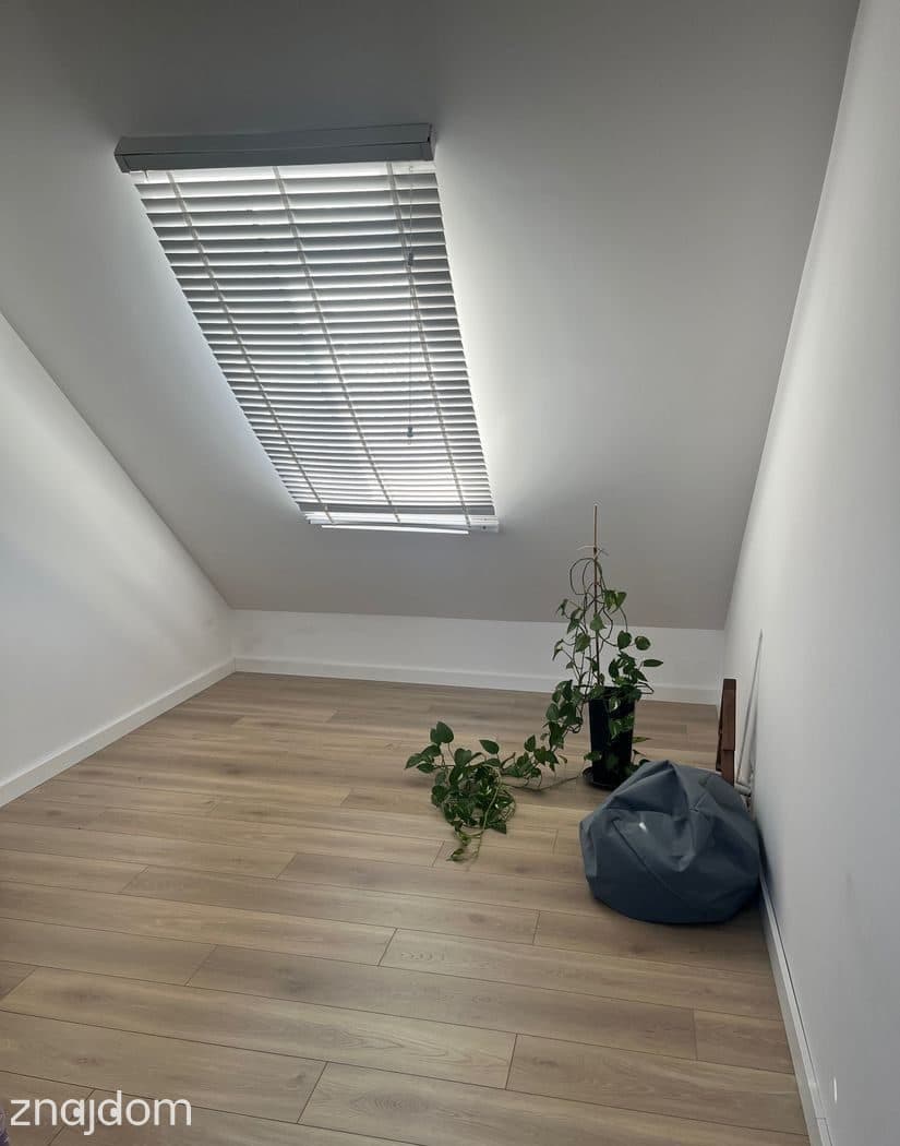 |70 m2 + 70m2 poddasze | Balkon | 3 sypialnie - zdjęcie 11