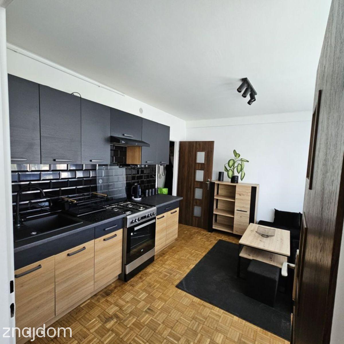 | Umeblowane | Po Remoncie | Winda | Piwnica |