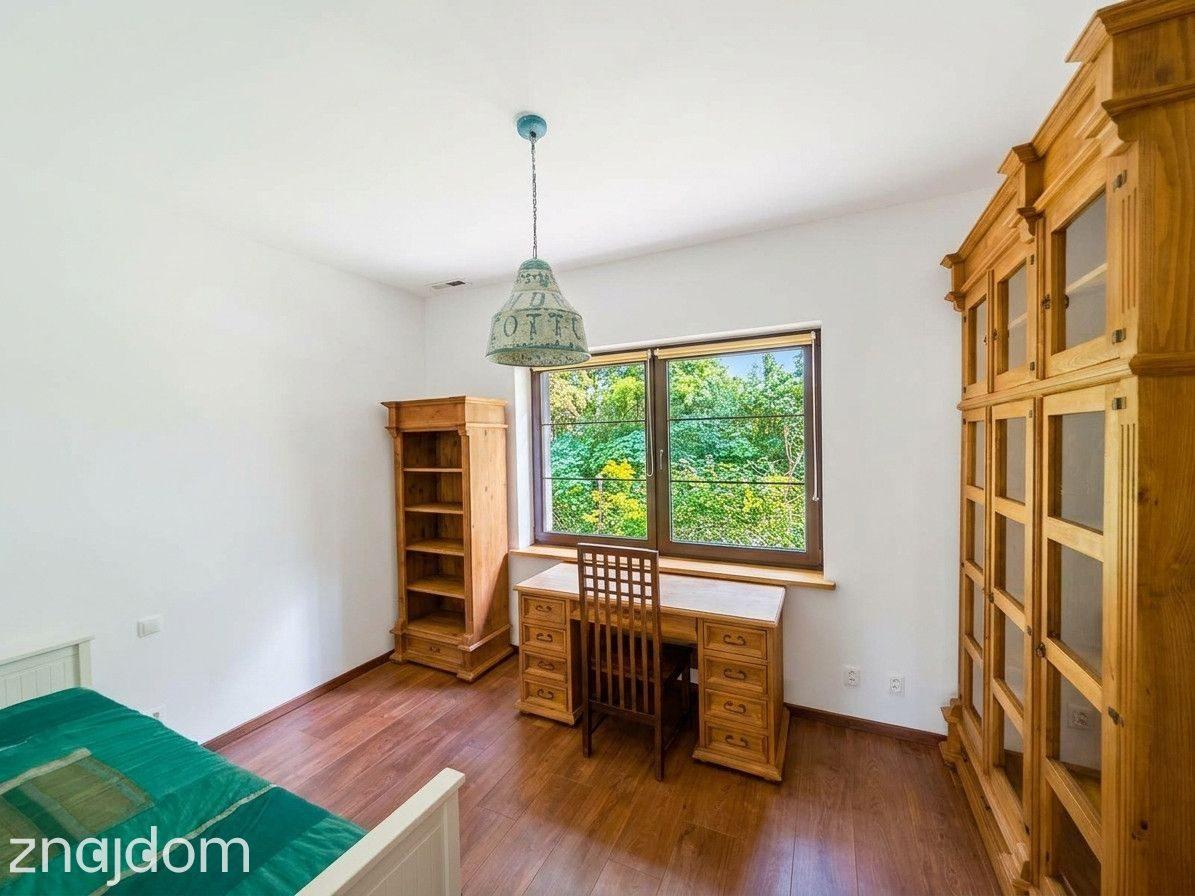 Prywatna leśna enklawa pod Warszawą | 2800 m² - zdjęcie 9