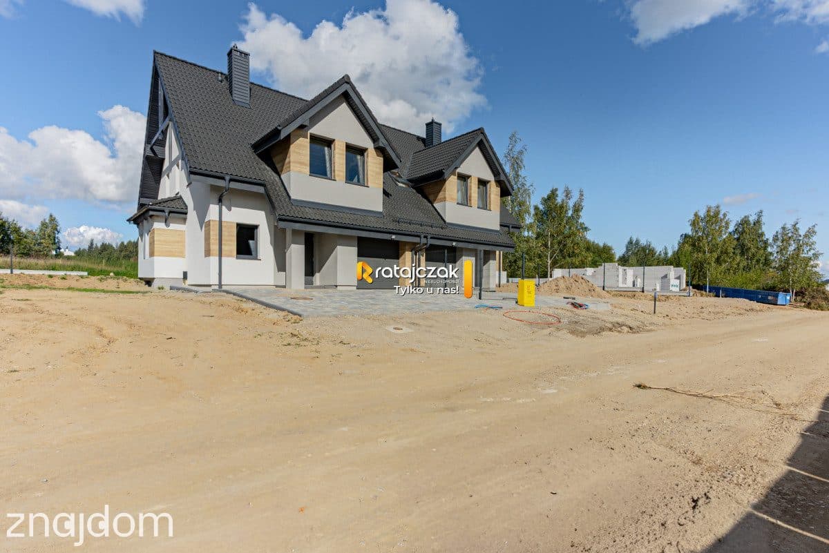 Bliźniak w stanie deweloperskim, działka 550 m² - zdjęcie 2