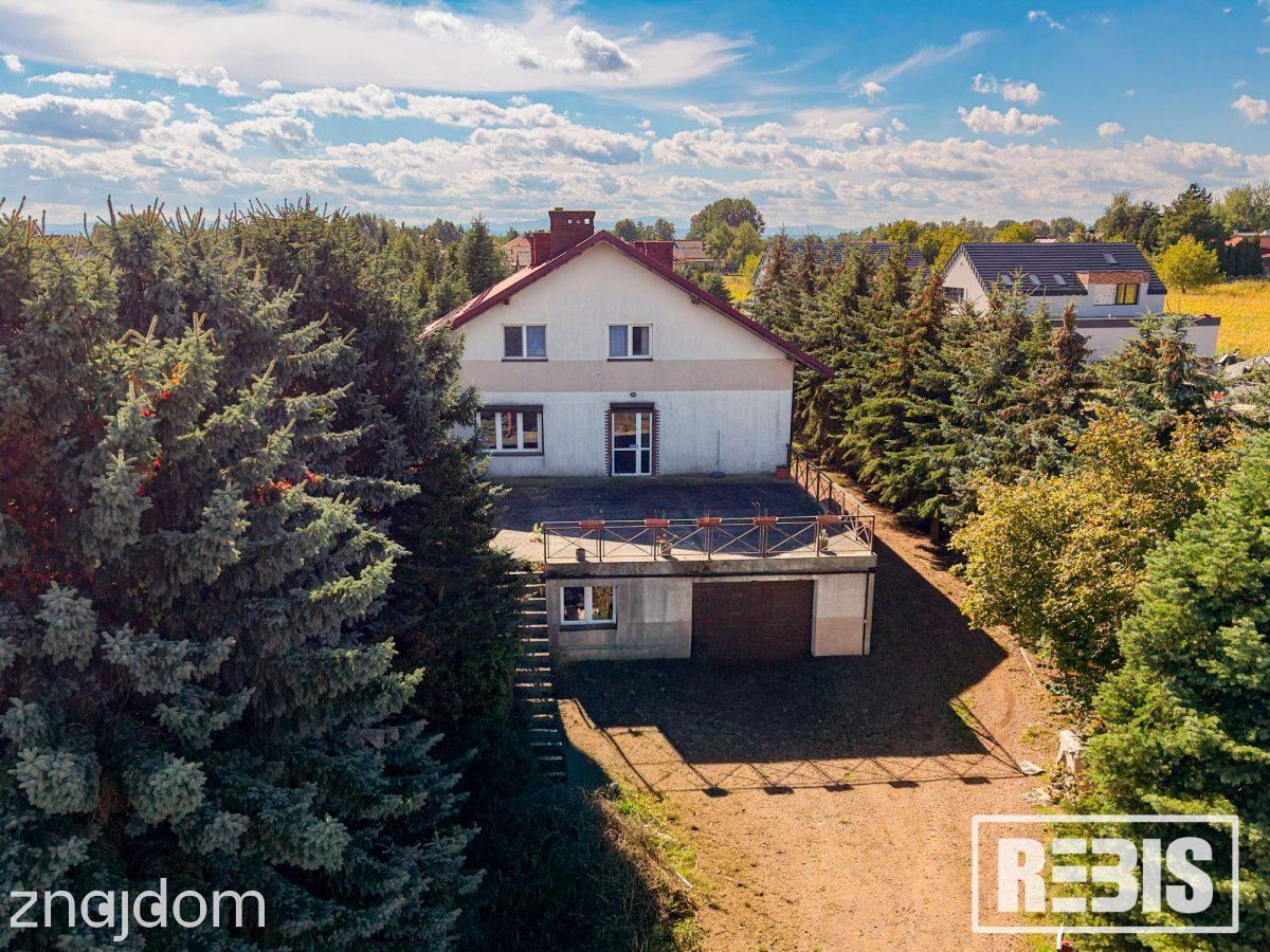 Dom ok 400m2 + hala 300 m2, Działka 25a, Rączna