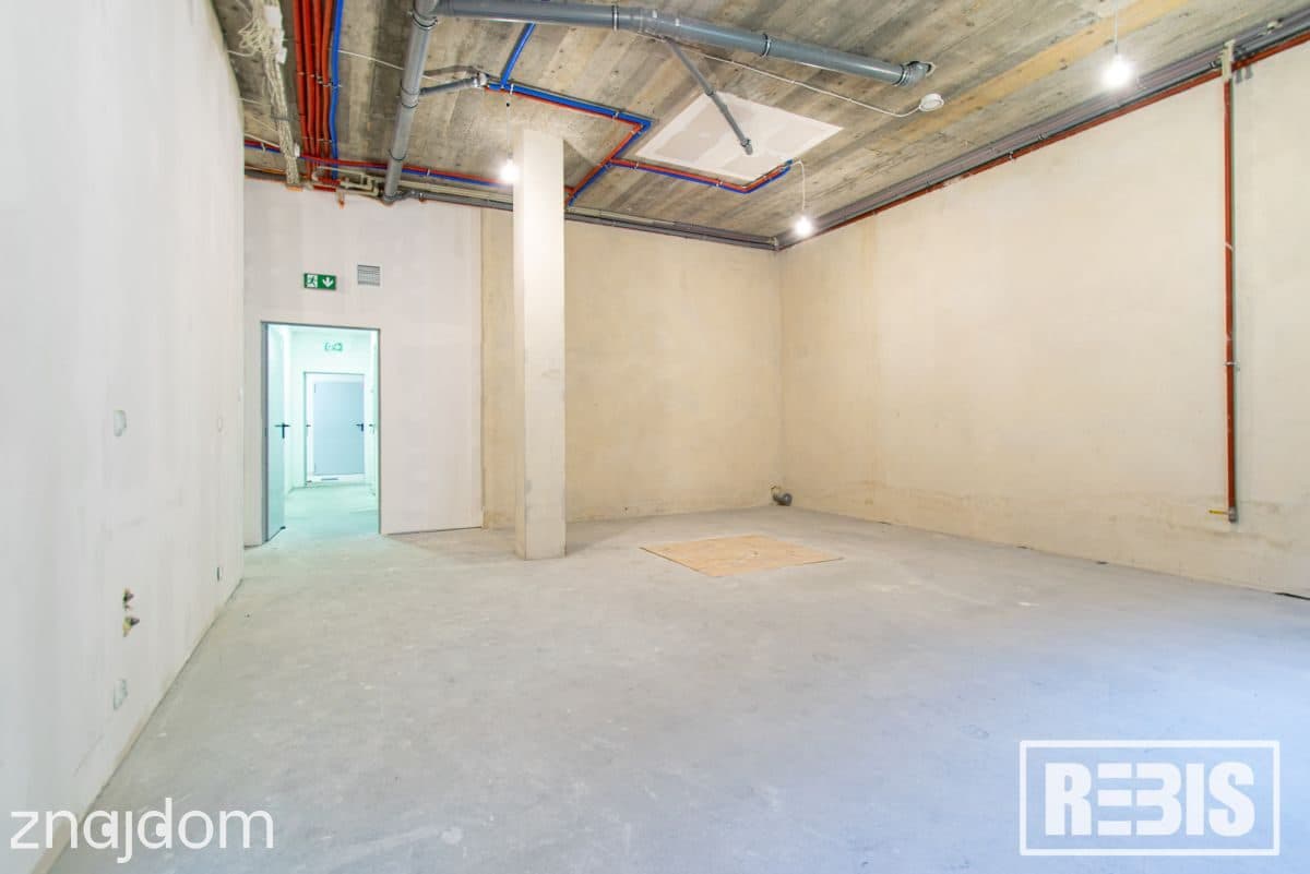 Nieruchomość komercyjna 1107 m², działka 1,1 ha - zdjęcie 19
