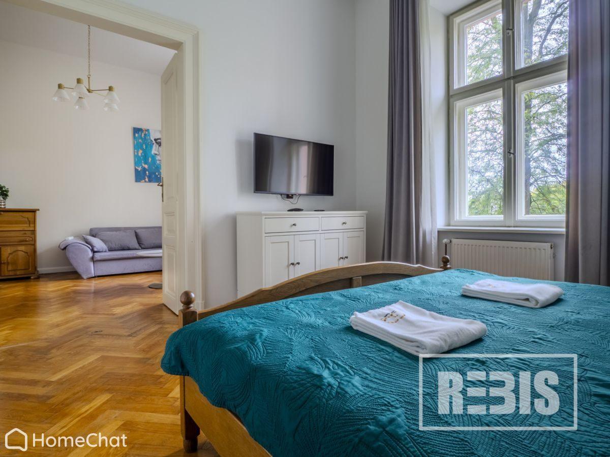 ENG| Stare miasto 80m2 , plac na groblach, 3 pok.