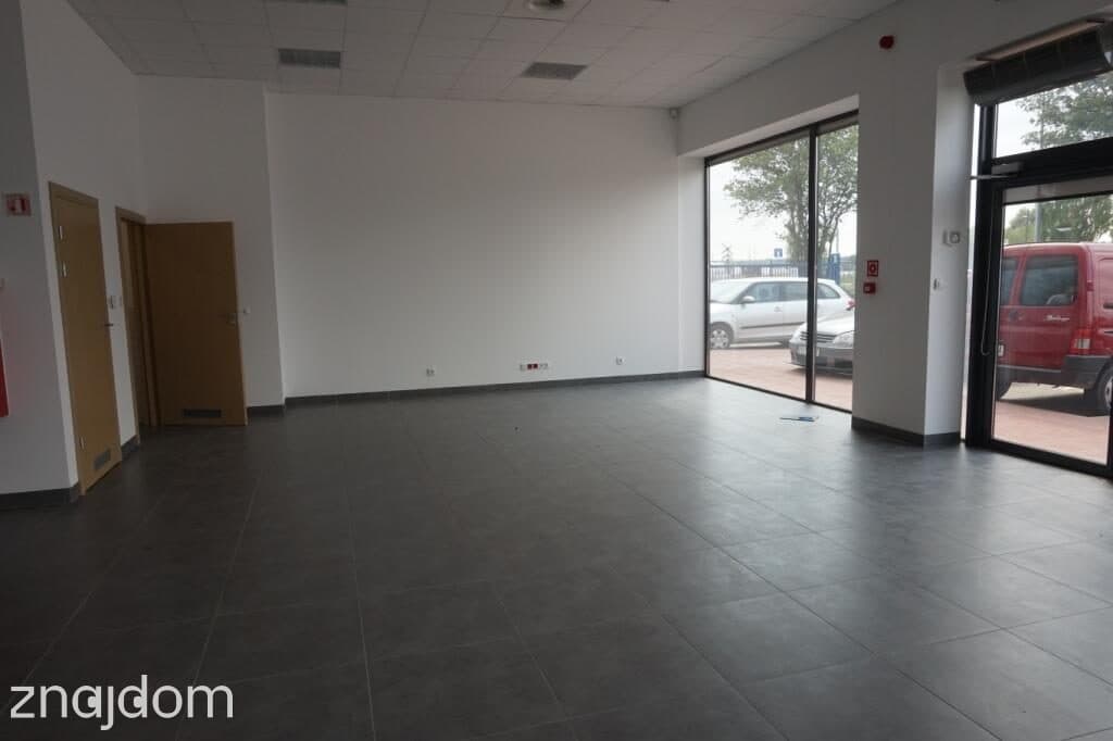 Lokal z witryną | biuro | usługi | parking - zdjęcie 3