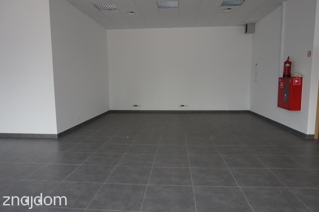 Lokal z witryną | biuro | usługi | parking - zdjęcie 4