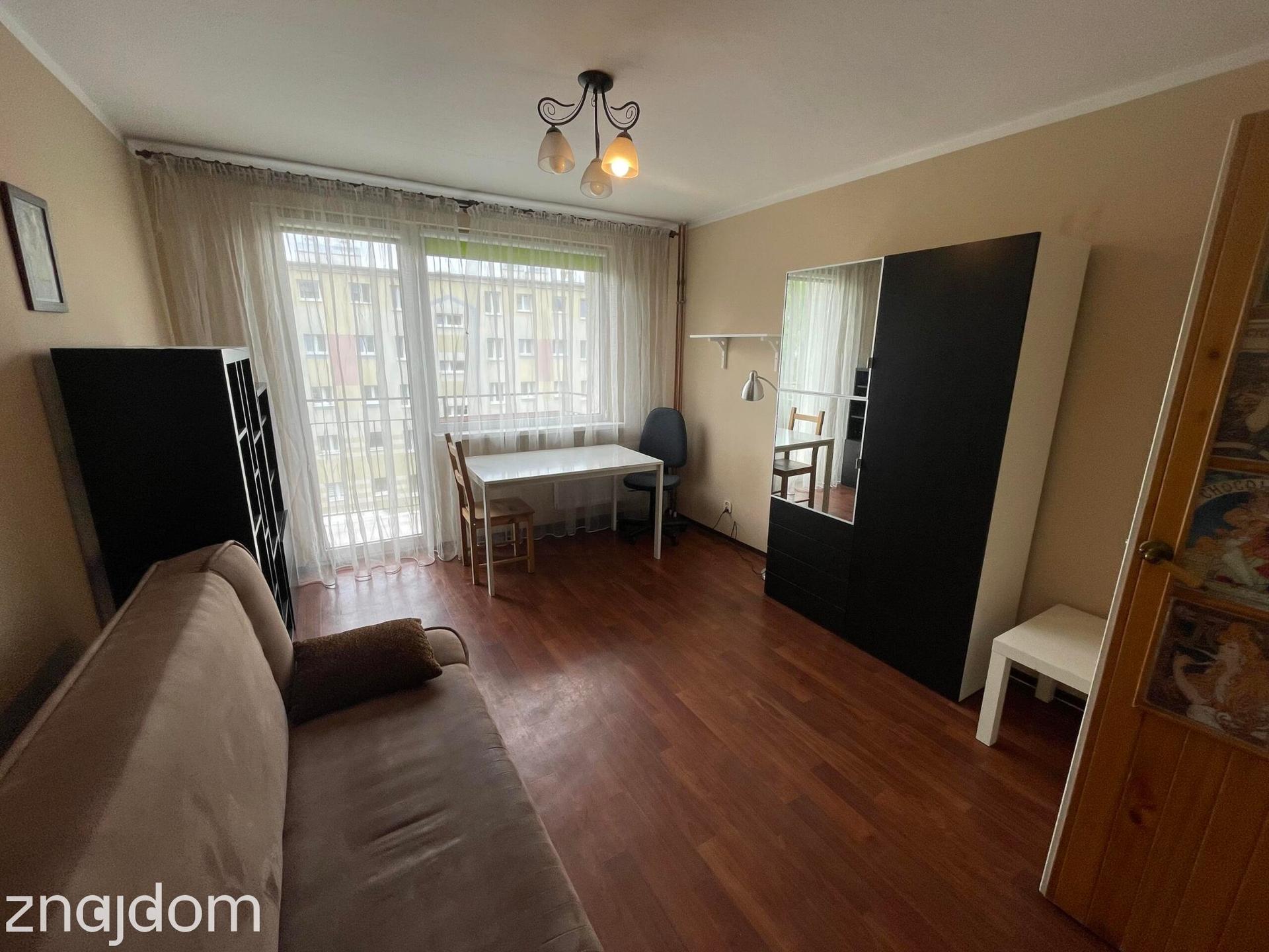 Dwa niezależne pokoje | balkon | piwnica | niski blok | Górczyn - zdjęcie 2