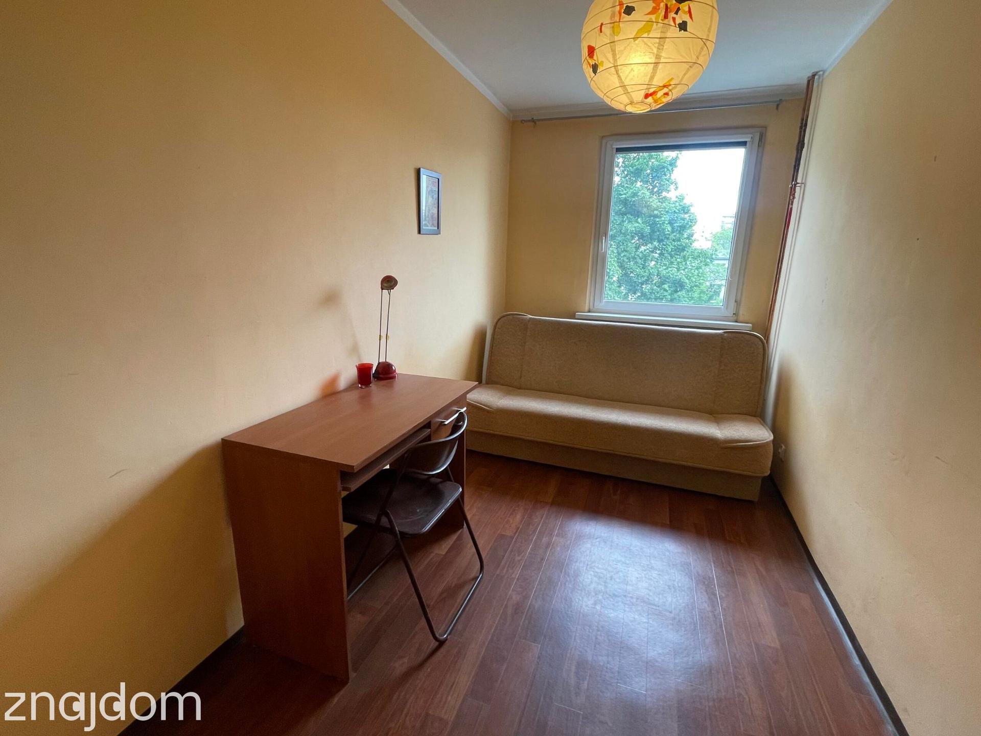 Dwa niezależne pokoje | balkon | piwnica | niski blok | Górczyn - zdjęcie 3