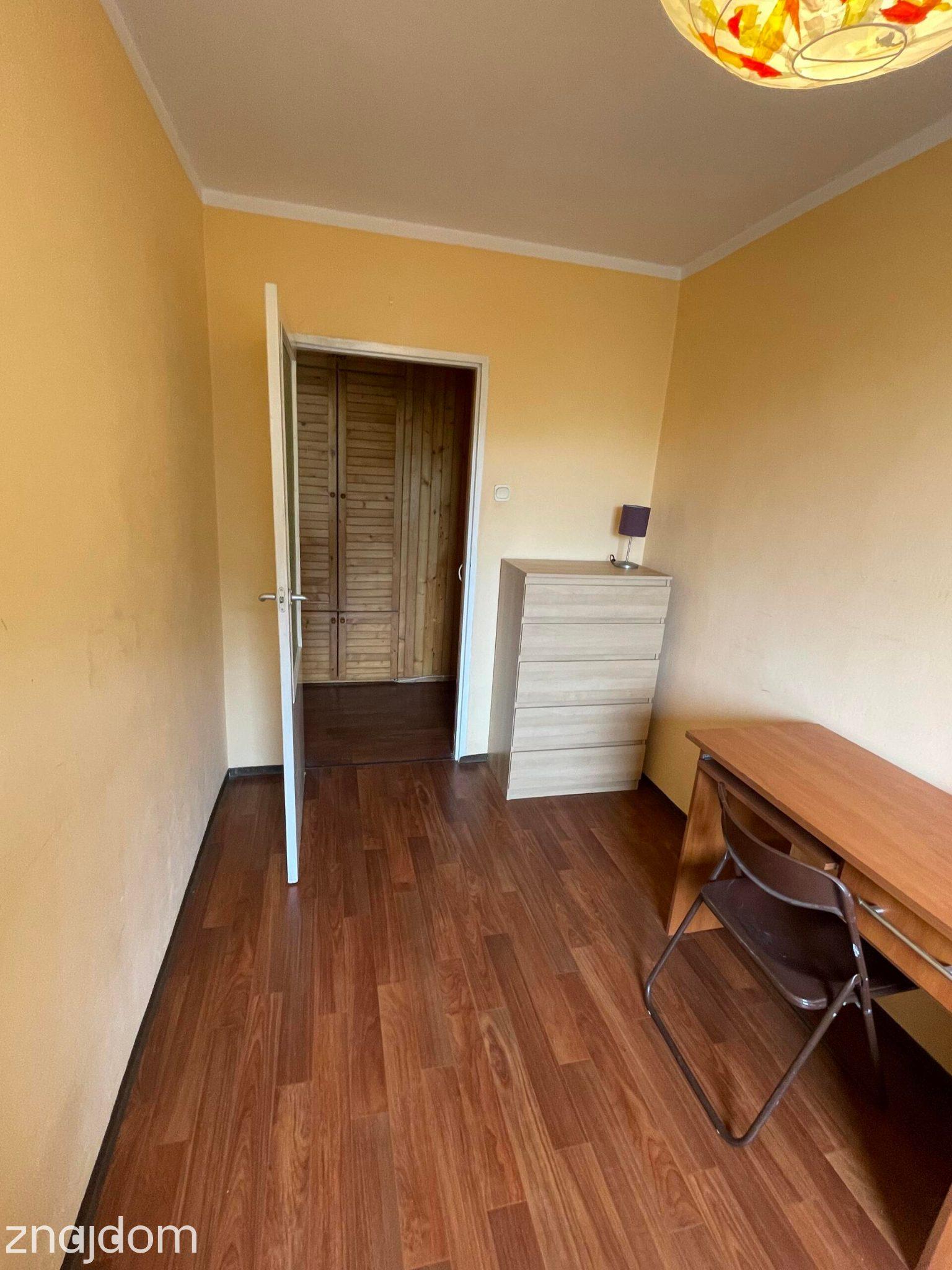 Dwa niezależne pokoje | balkon | piwnica | niski blok | Górczyn - zdjęcie 4