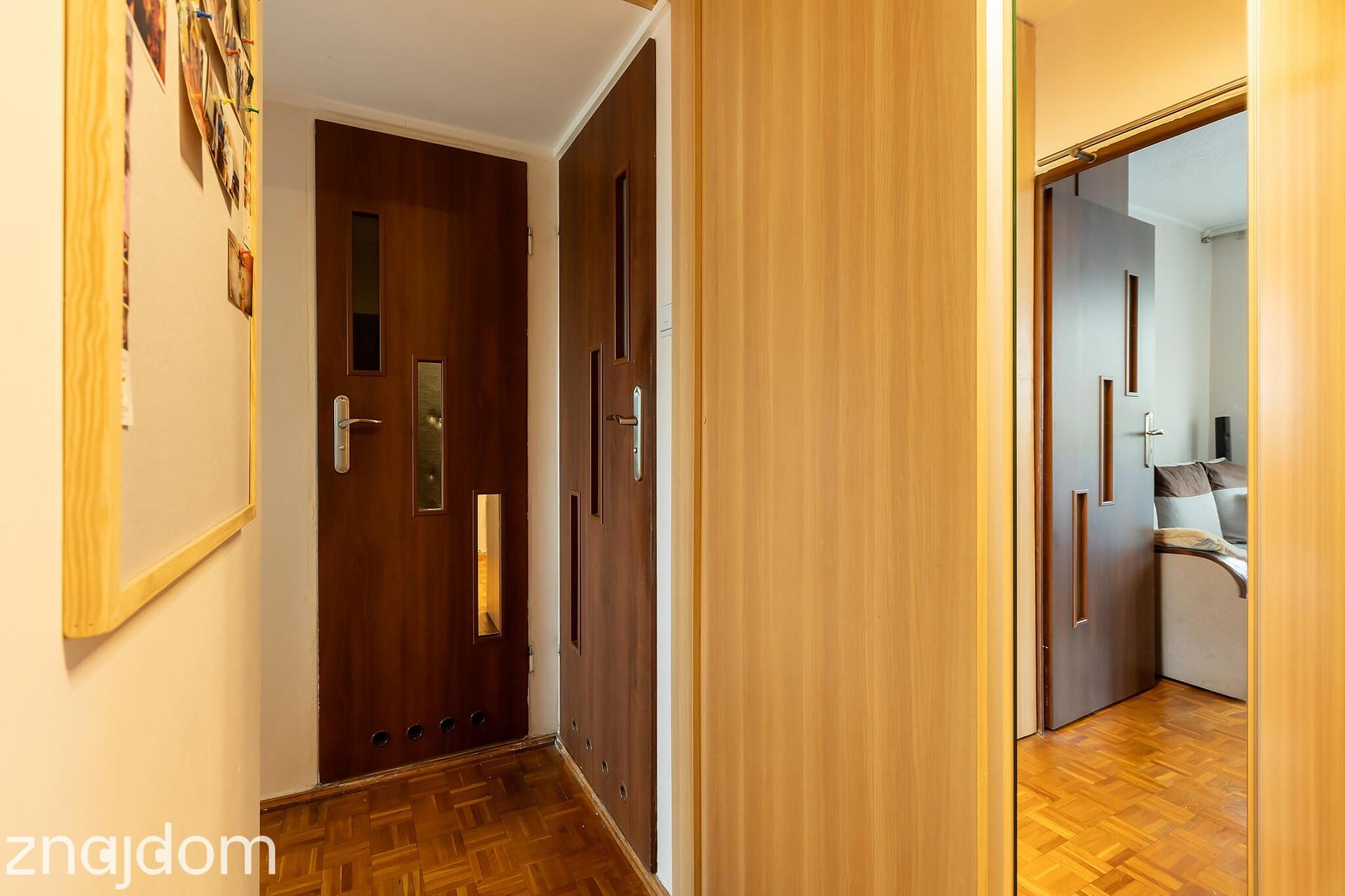 Ustawne dwa pokoje | balkon | łazienka po remoncie | piwnica - zdjęcie 10