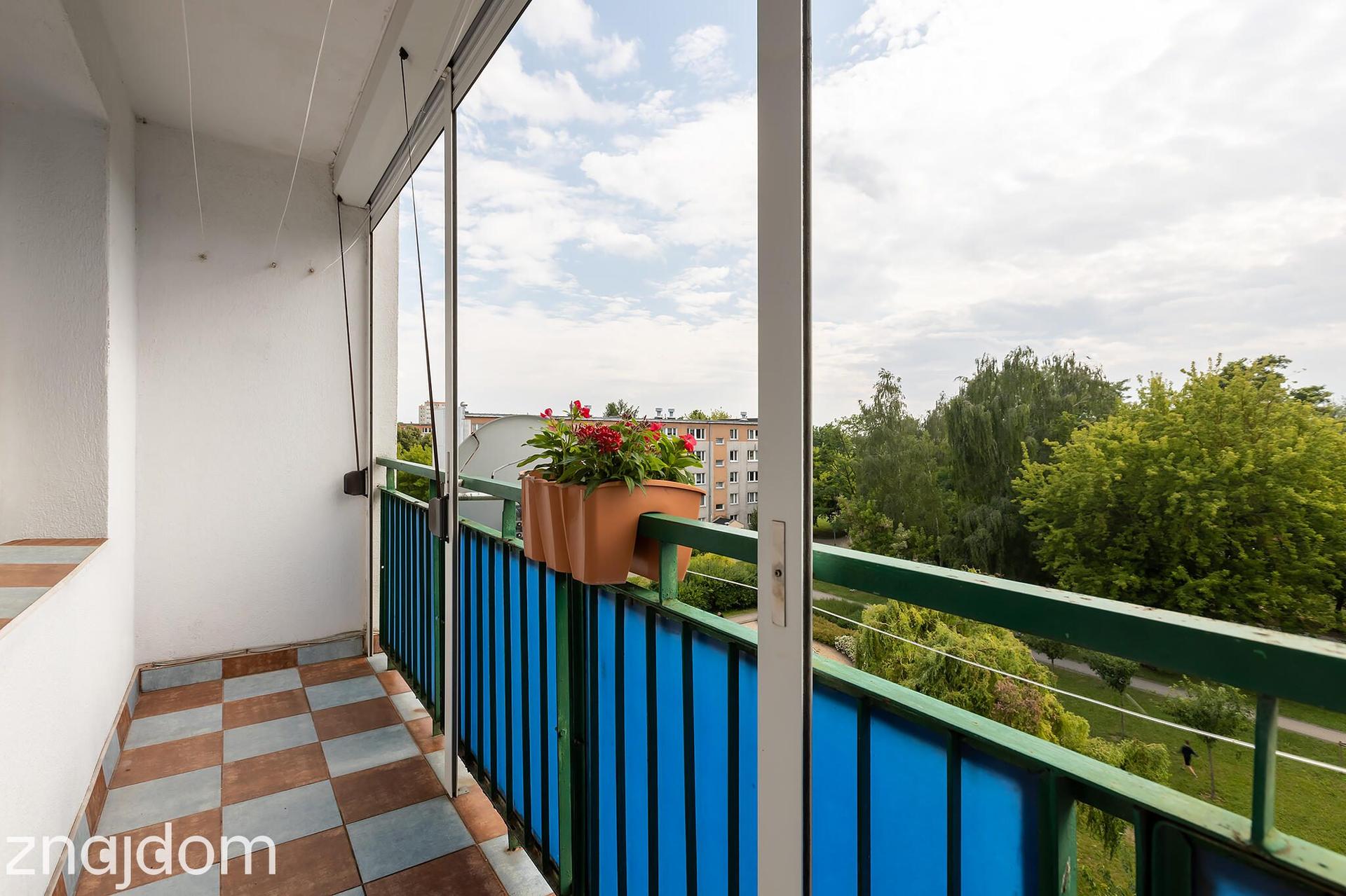 Ustawne dwa pokoje | balkon | łazienka po remoncie | piwnica - zdjęcie 11