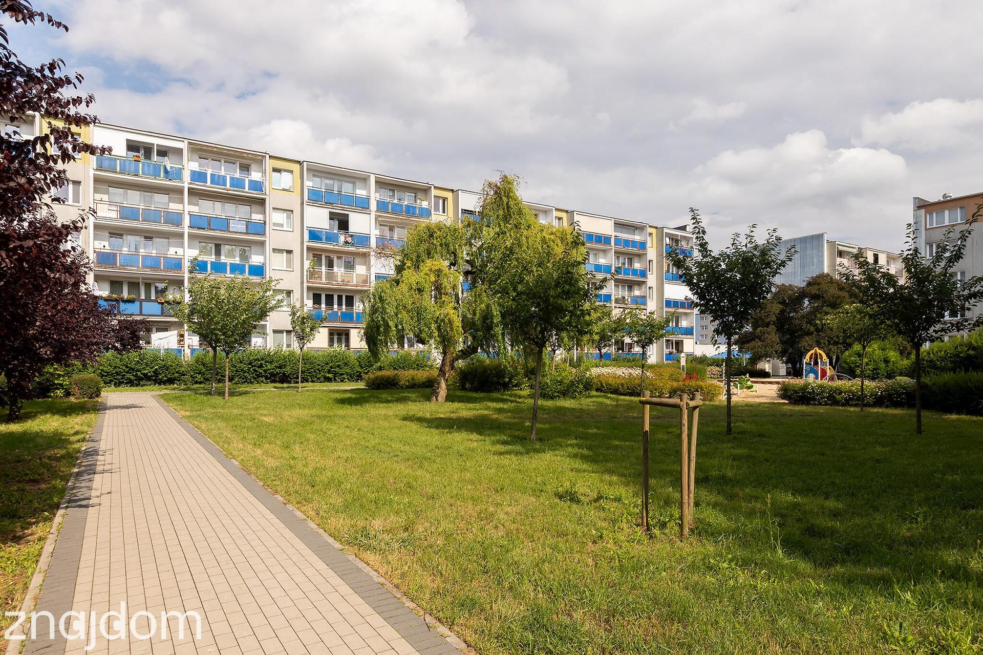 Ustawne dwa pokoje | balkon | łazienka po remoncie | piwnica - zdjęcie 12