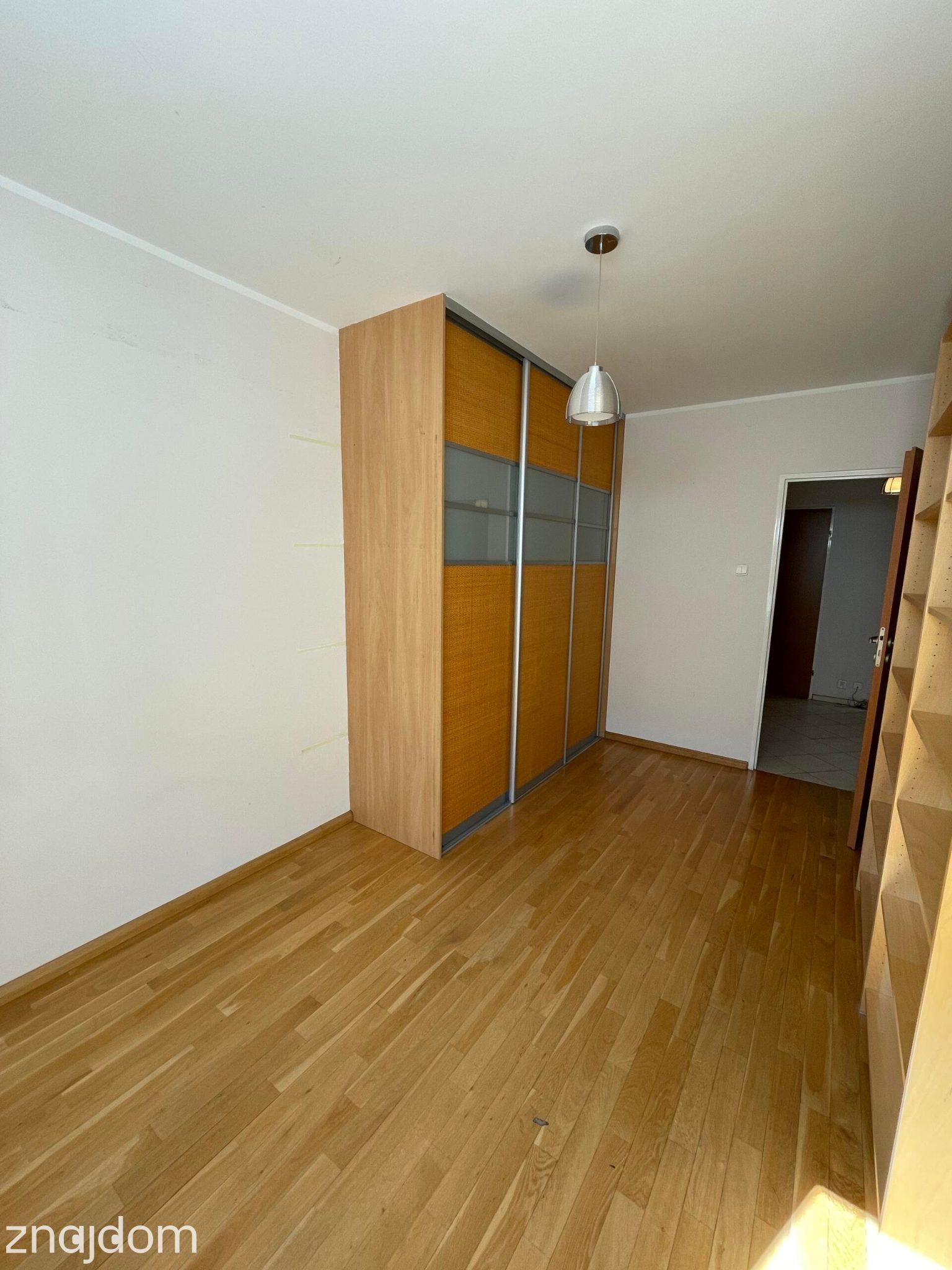 Przestronne 3 pokoje | balkon | dwa miejsca garażowe - zdjęcie 15