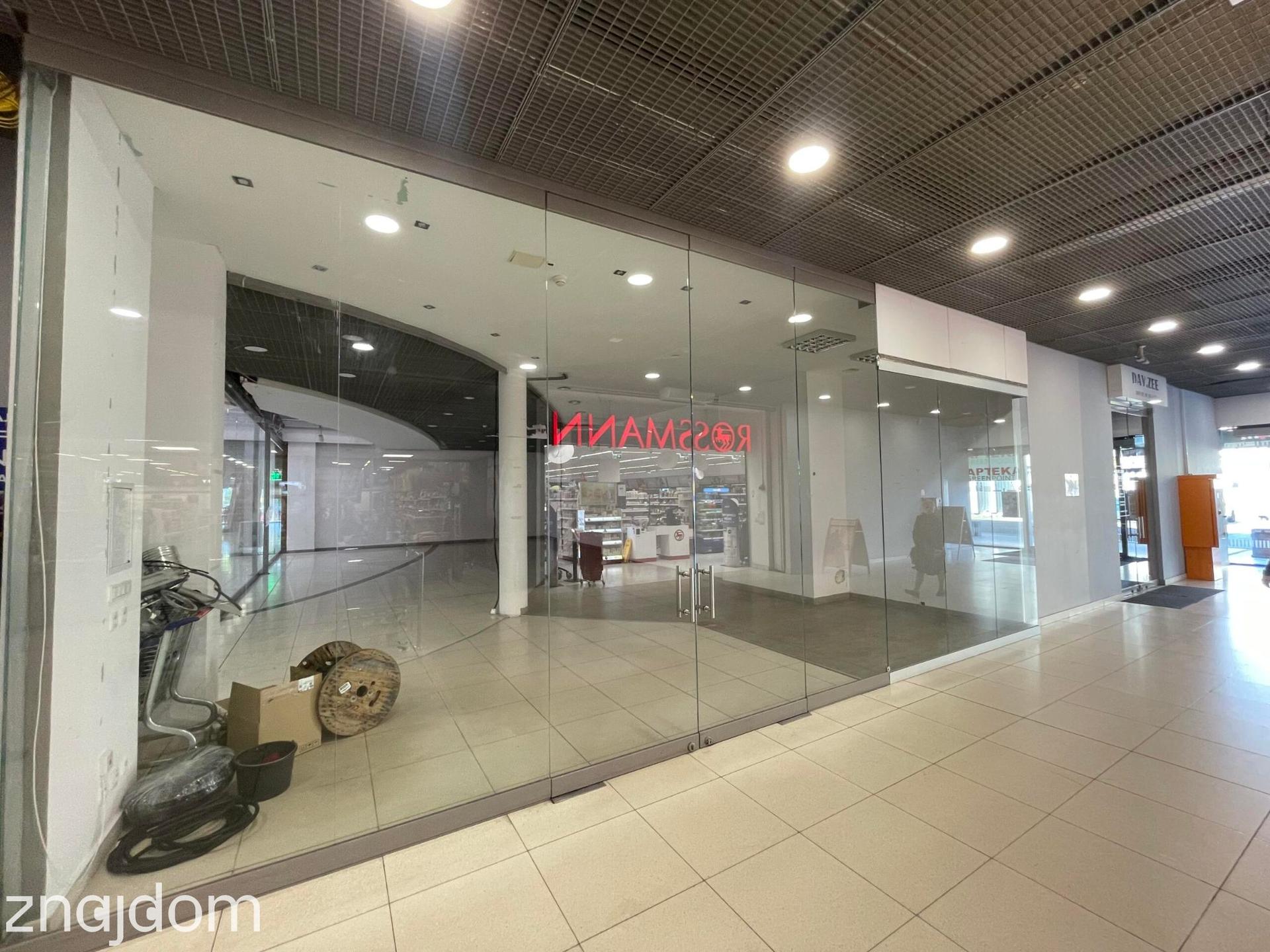 Lokal z witryną | Galeria Handlowa | duży parking - zdjęcie 3