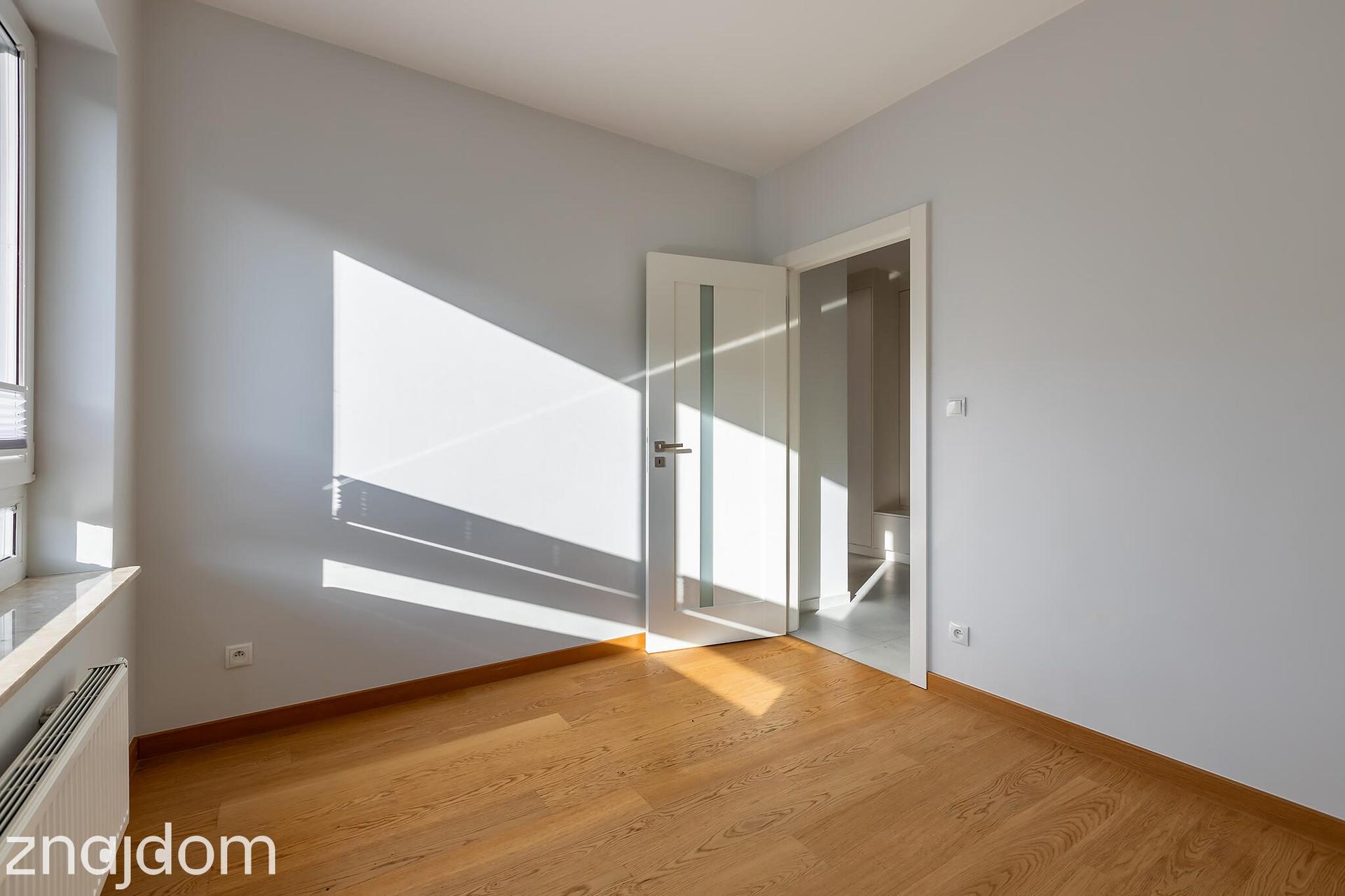 Wysoki standard | 2 sypialnie | balkon | garaż - zdjęcie 8