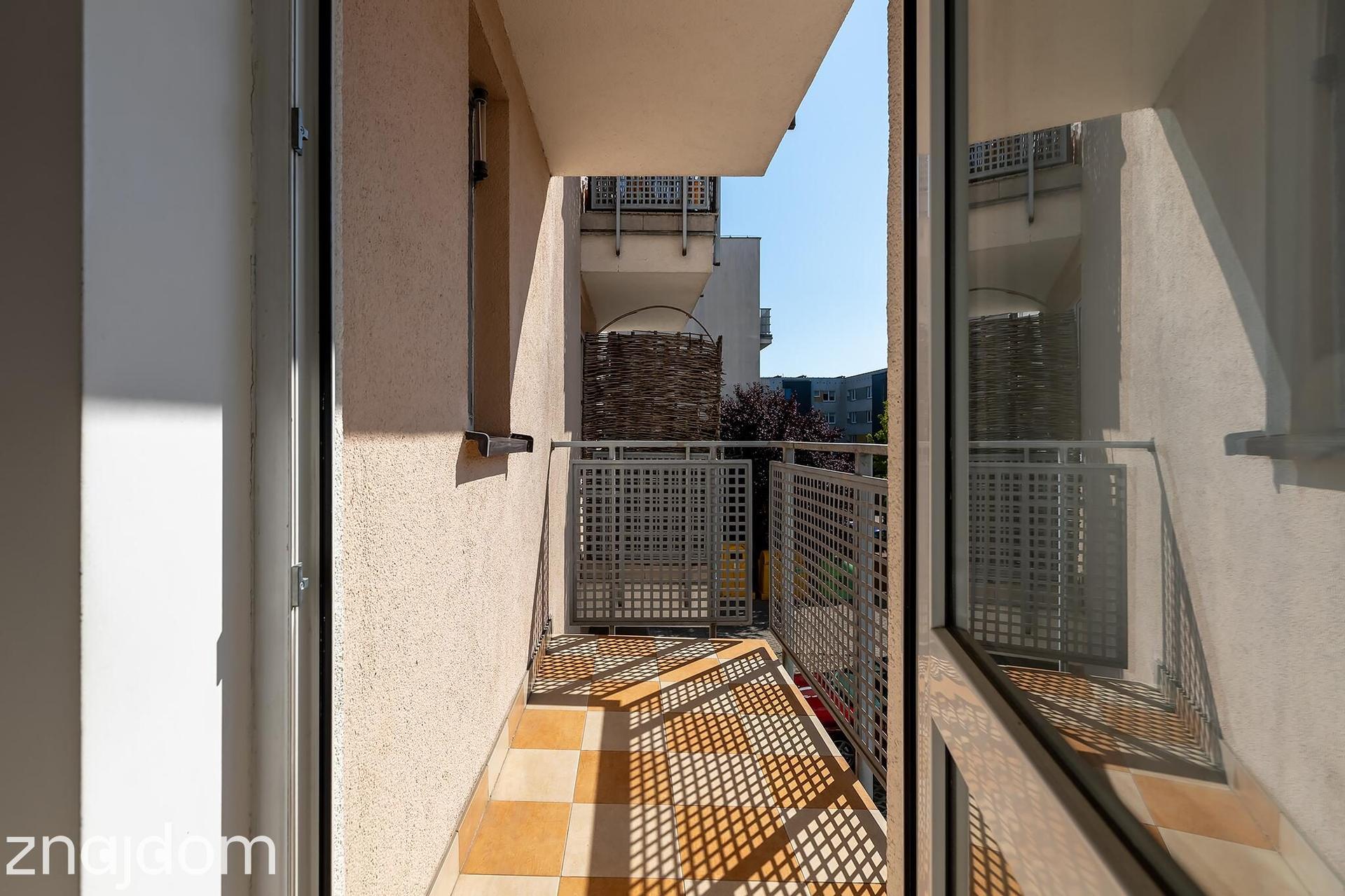Dwa niezależne pokoje | osobna kuchnia | balkon | garaż - zdjęcie 11