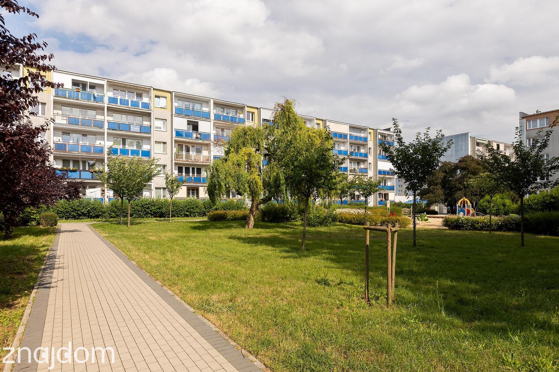 Ustawne dwa pokoje | balkon | łazienka po remoncie | piwnica - zdjęcie 12