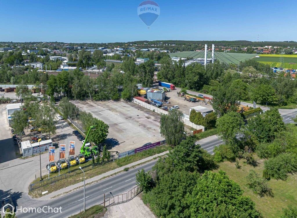 Ogrodzony plac z monitoringiem - Poznań Strzeszyn