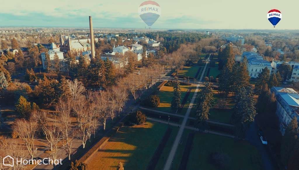 Pałac z przeznaczeniem na hotel/sanatorium.