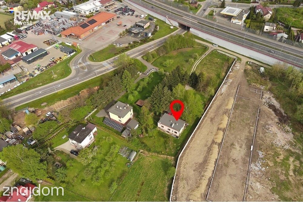 Dom lub biuro z dużym ogrodem w centrum Komorowic - zdjęcie 7