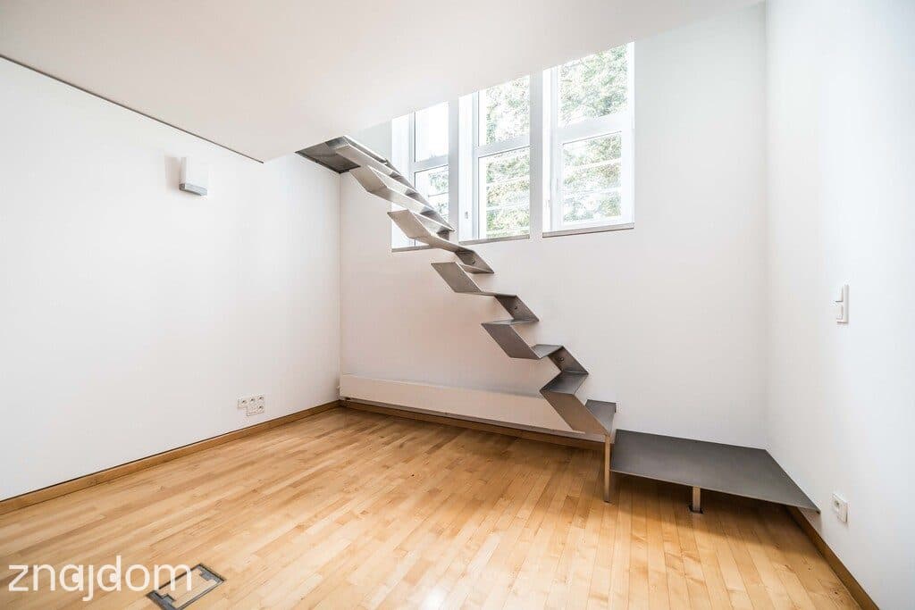Willa modernistyczna na Starym Grunwaldzie - zdjęcie 8