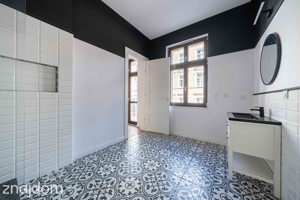 Apartament w "Żelazku", dwa balkony, m.postojowe - zdjęcie 14