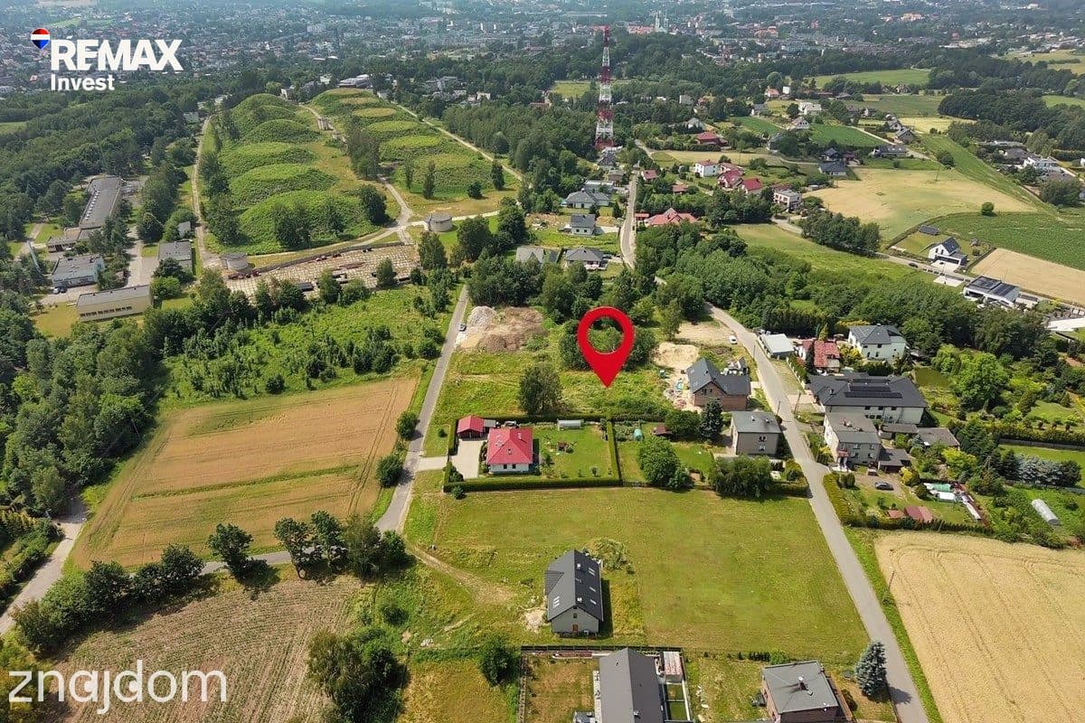 Płaska działka 841 m² pod wymarzony dom - zdjęcie 12