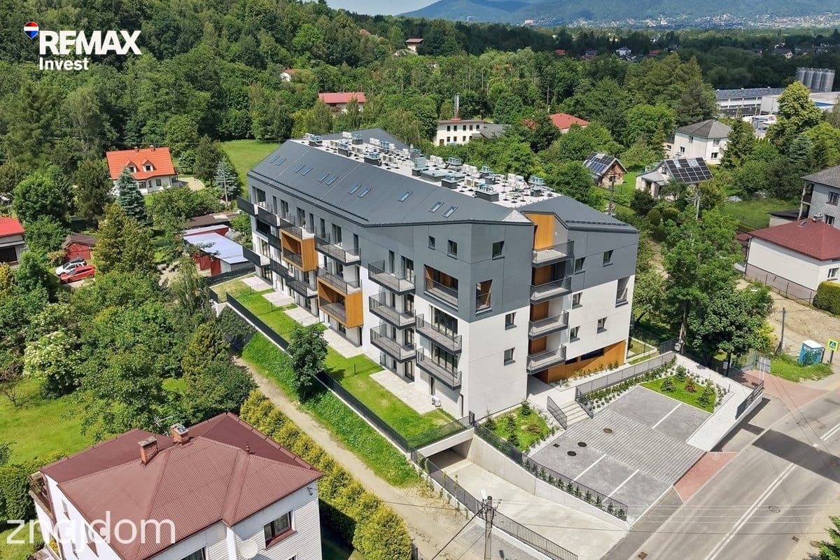 Duże mieszkanie z antresolą i balkonem - zdjęcie 19