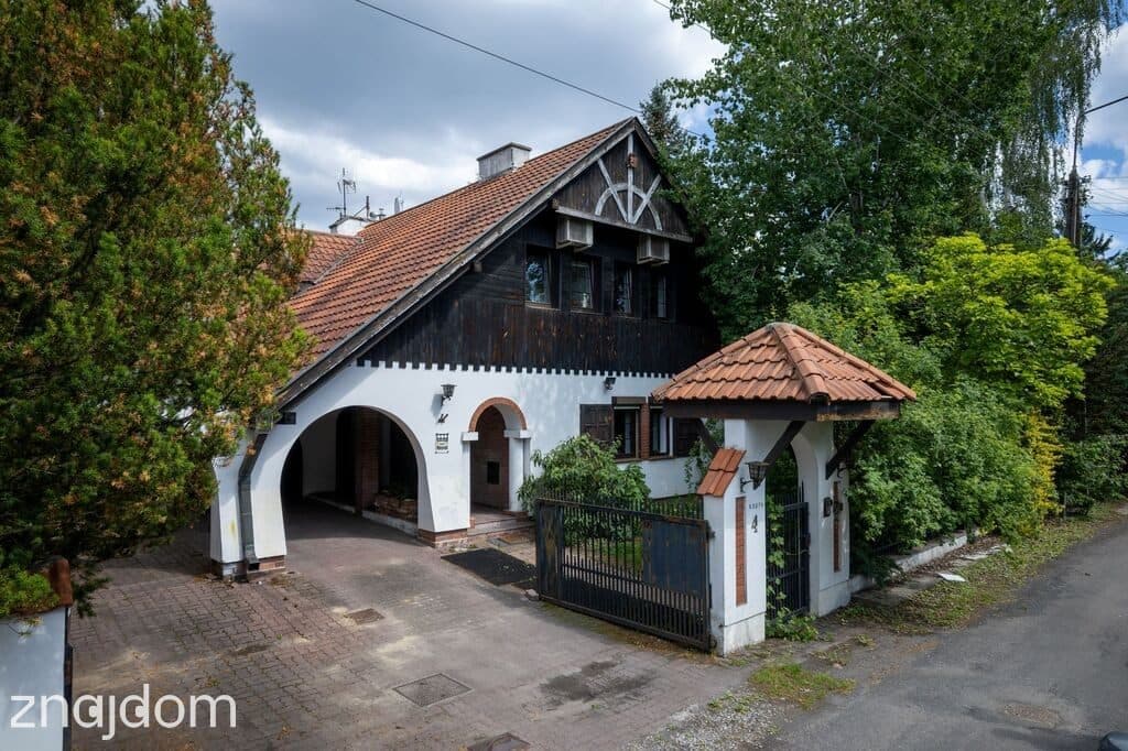 Rezydencja z kompleksem SPA i basenem - Kanie