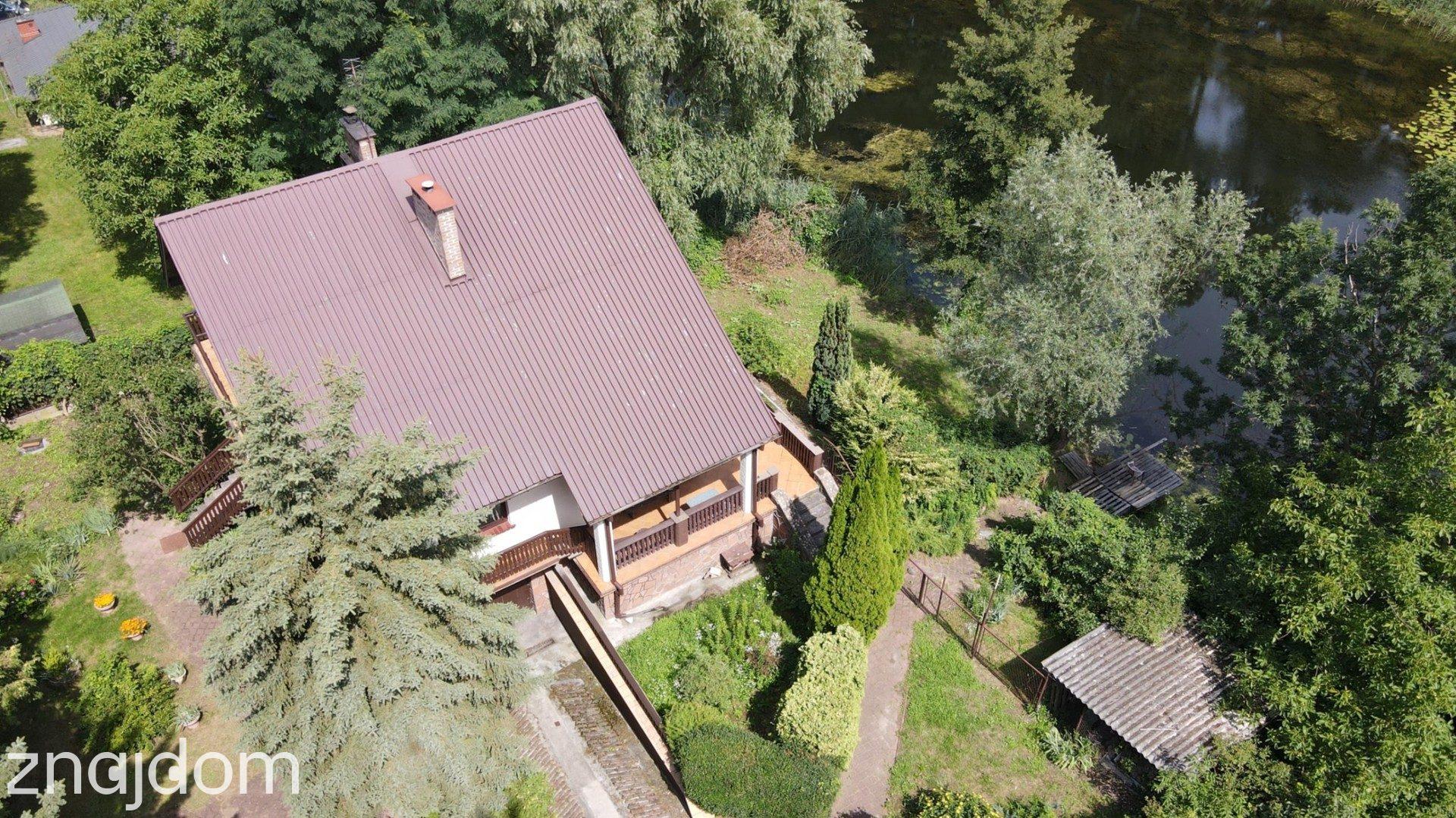 Dom nad Wisłą z tarasem i widokiem na wodę - zdjęcie 11