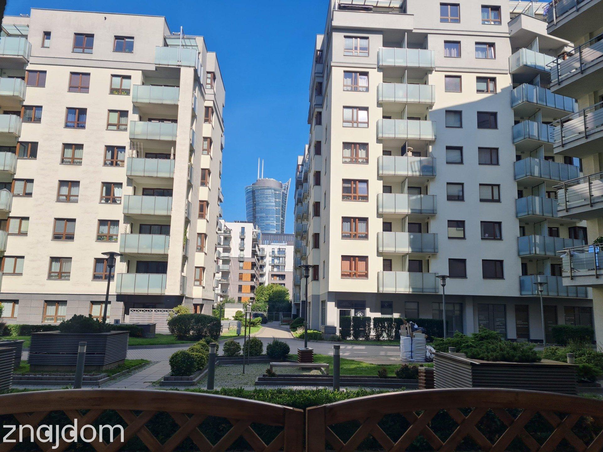 Kawalerka z balkonem blisko metra Rondo Daszyńskiego - zdjęcie 3