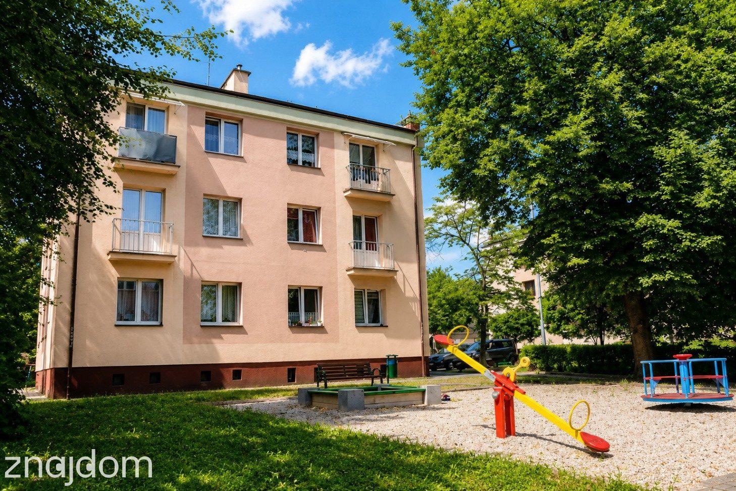 34 m² z osobną sypialnią | Katowice Dąb - zdjęcie 3