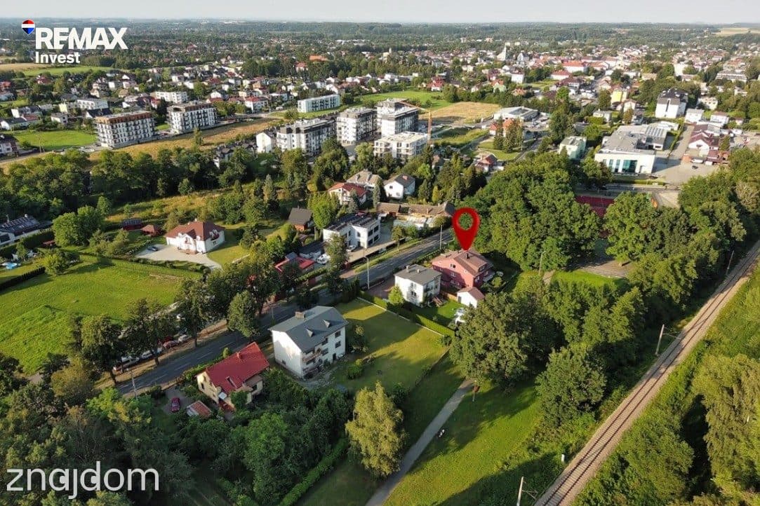 Dom z warsztatem pod działalność – centrum Kęt - zdjęcie 4