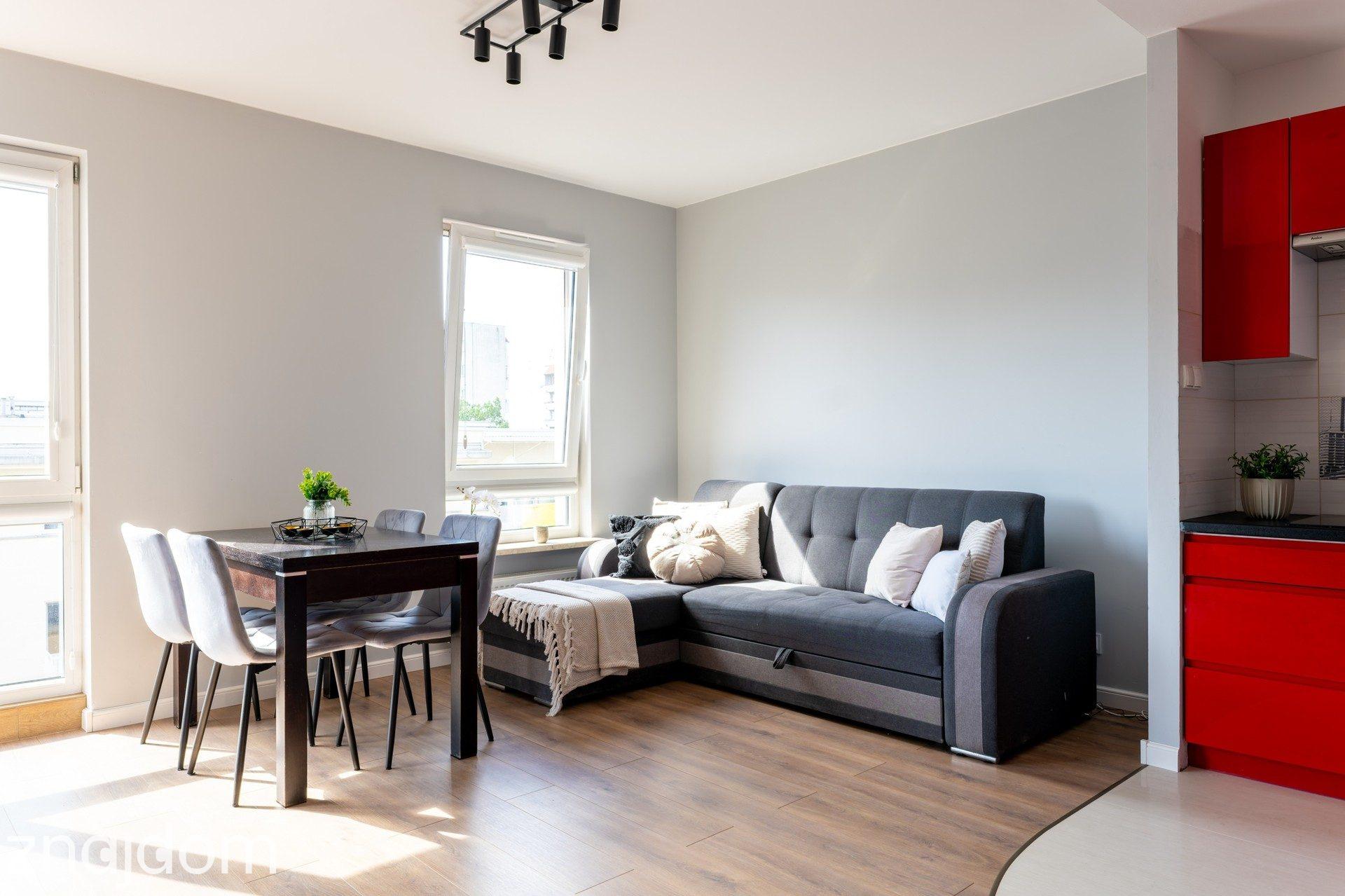 Bez prowizji | 2 pokoje | balkon | klimatyzacja | garaż - zdjęcie 2