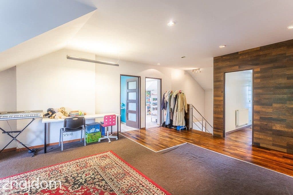 7 pokoi, 218 m² i ogród – Łódź Wiskitno - zdjęcie 18