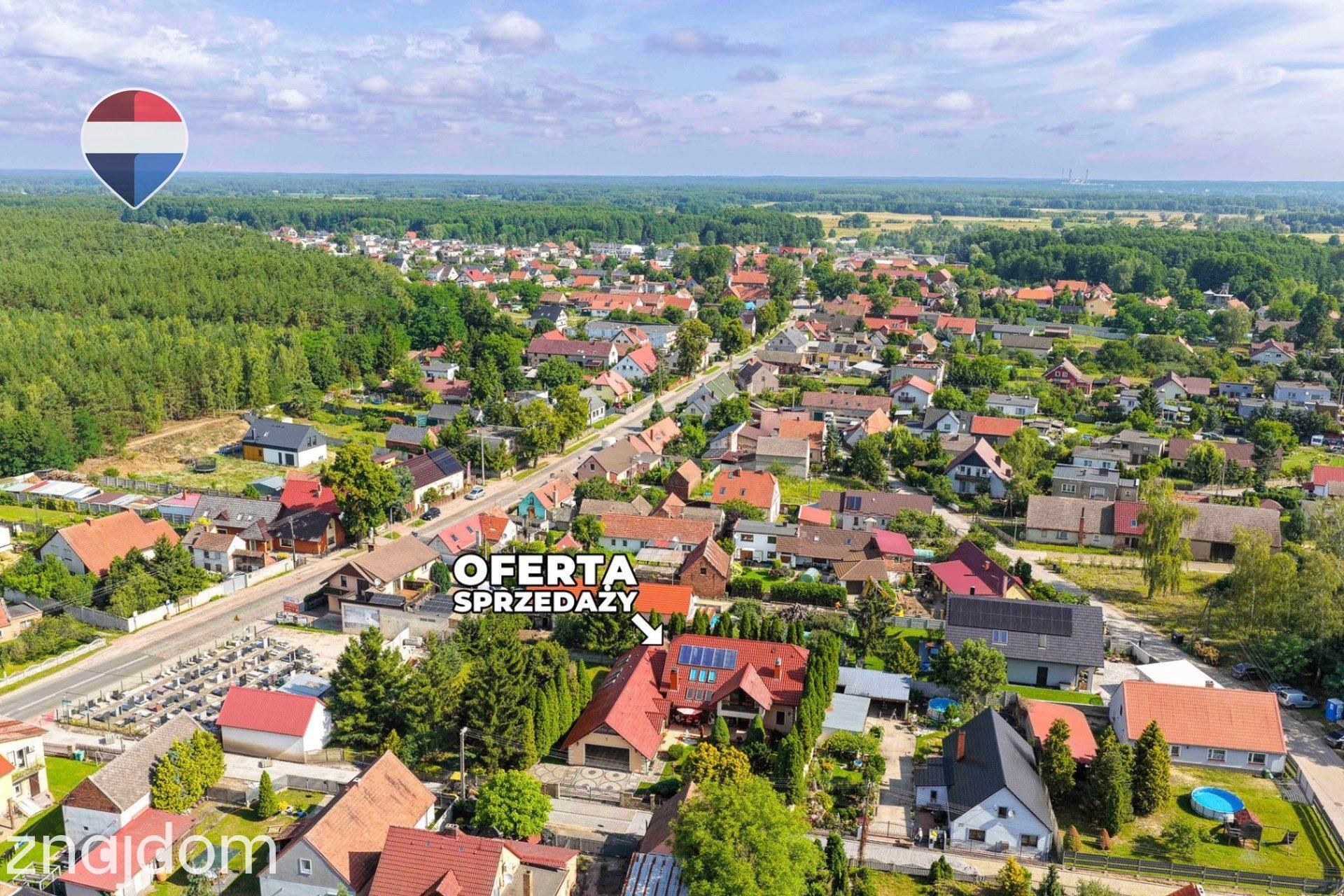 Przestronny dom z basenem - zdjęcie 20