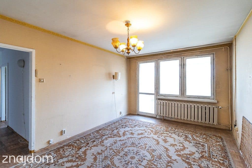 2 pokoje z balkonem na Bałutach – pod remont