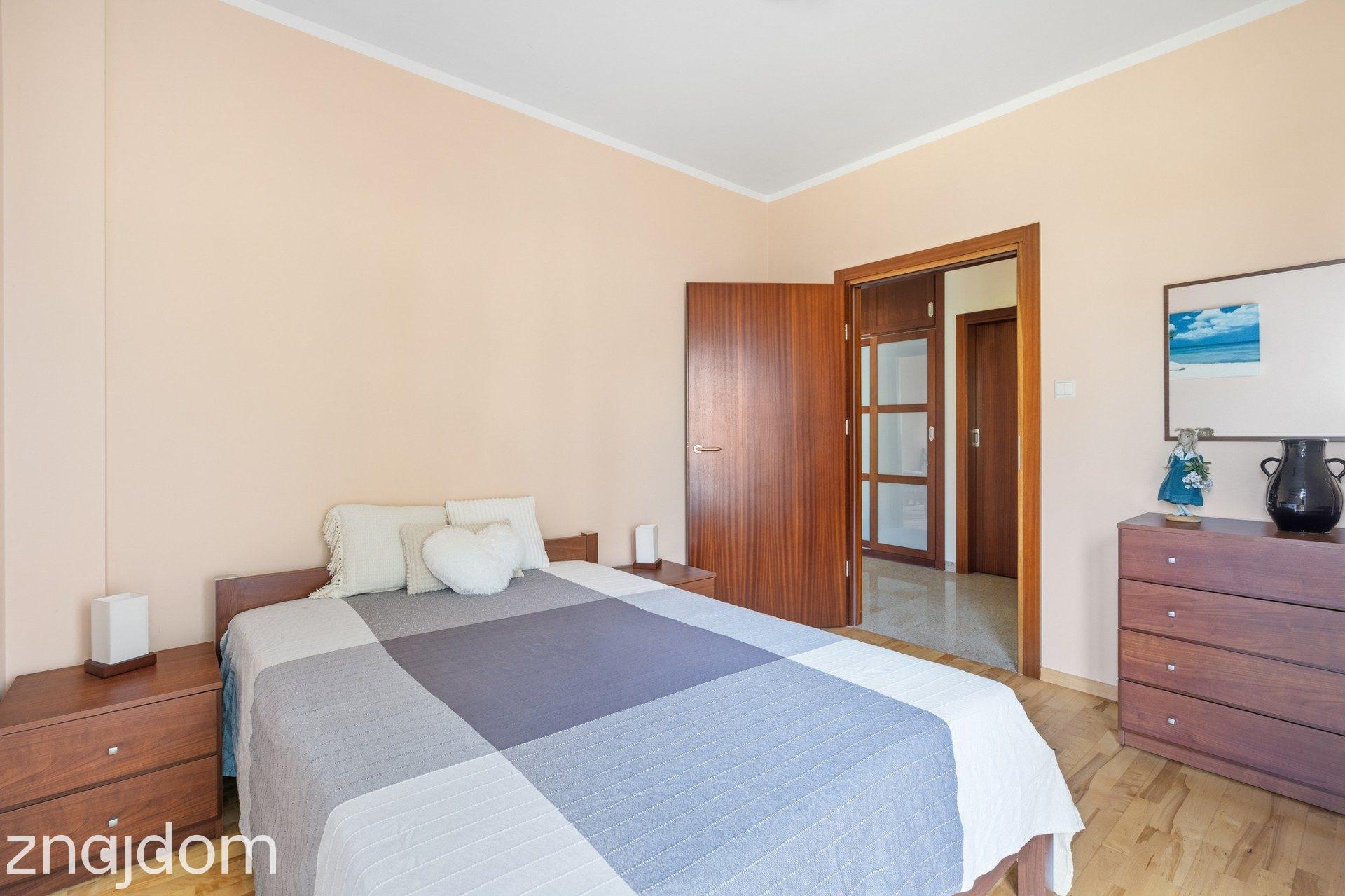 Apartament z dużym tarasem nad Zalewem Zegrzyńskim - zdjęcie 12